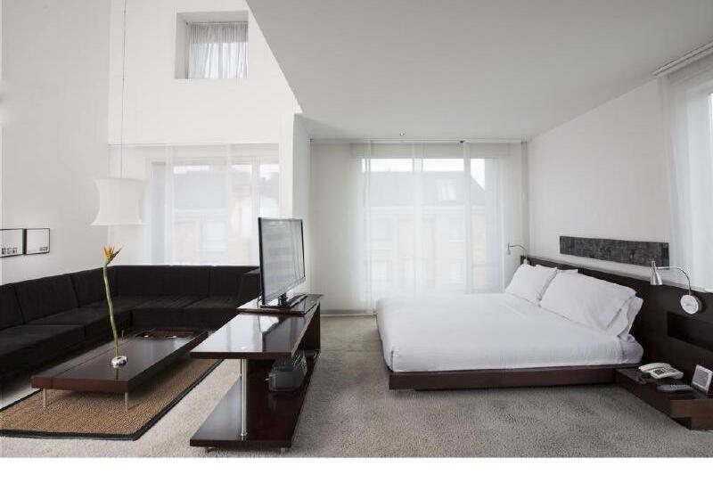 Номер Стандарт, Richmond Suites