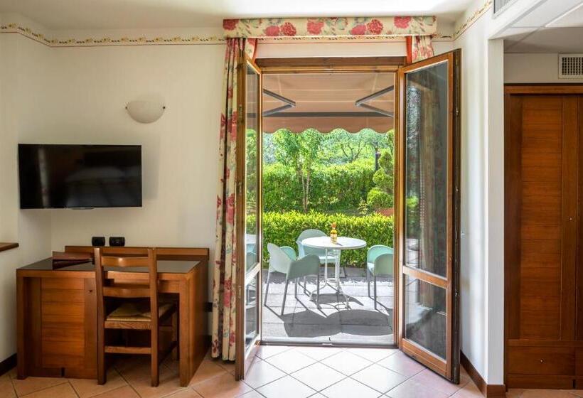 Quarto Triplo Estandar Interior, Sovestro