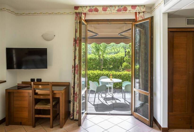 Quarto Triplo Estandar Interior, Sovestro