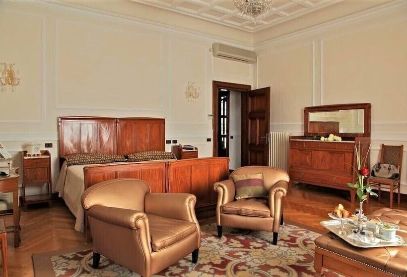 سوییت جونیور با چشمانداز دریاچه, Villa Del Sogno