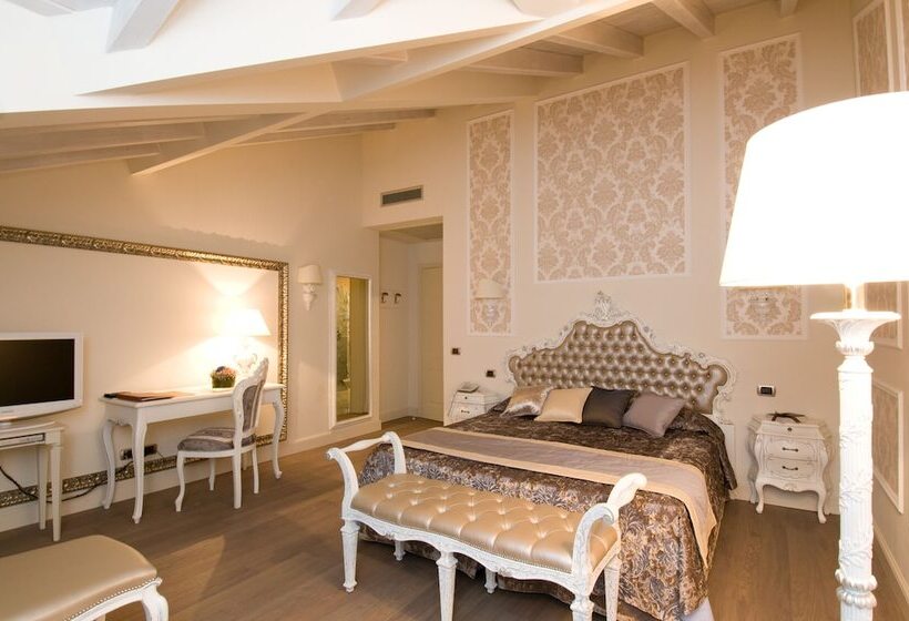 Полулюкс Вид на Озеро, Villa Del Sogno