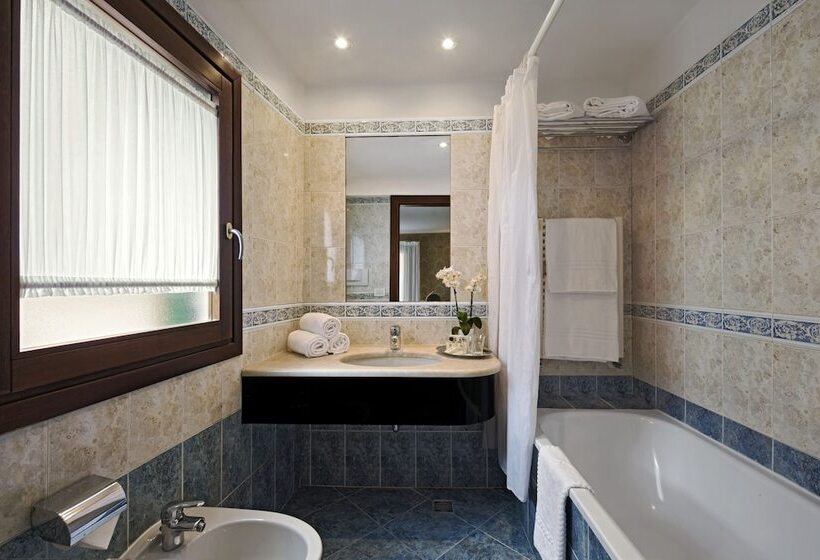 اتاق استاندارد چهار تخته, Antica Locanda Al Gambero
