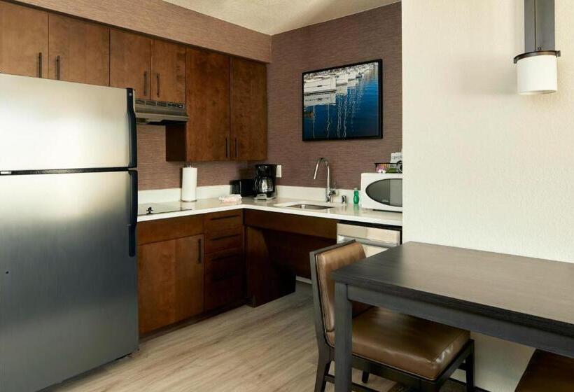 Люкс Кровать Кинг, Residence Inn Los Angeles Westlake Village