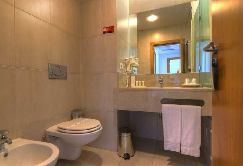 Номер Стандарт, LAM Hotel Estarreja