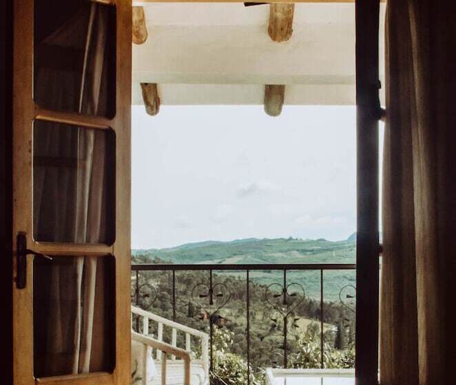 بانگلوی استاندارد, El Pueblito Hotel Boutique