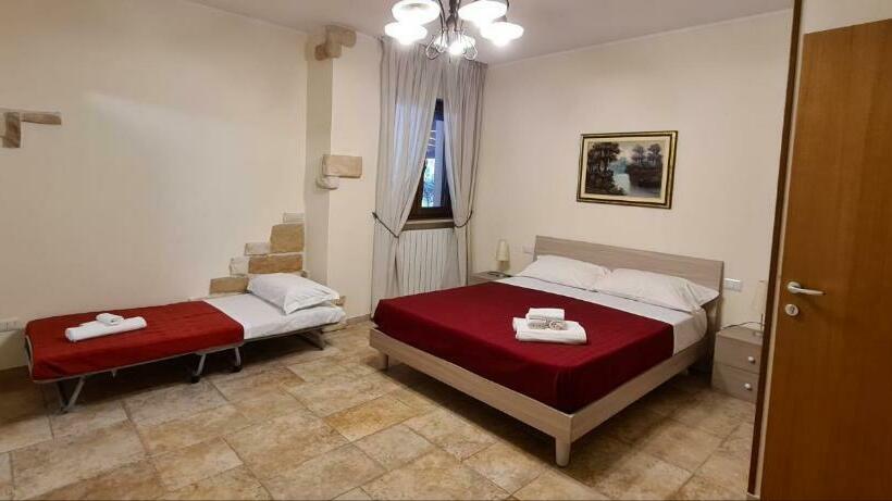 Номер Стандарт Трехместный, Bed And Breakfast La Terrazza