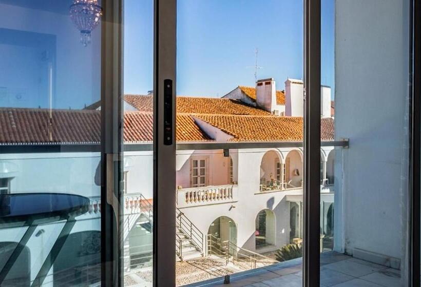 סוויטה נוף לבריכה, Solar Dos Mascarenhas
