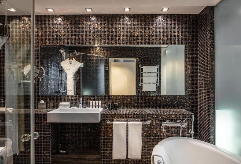 اتاق استاندارد با تخت بزرگ, Swissôtel Tallinn