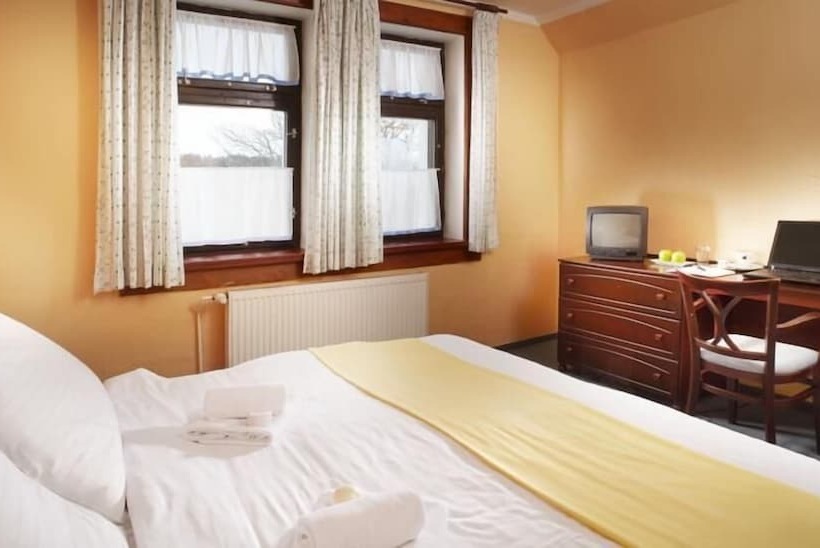 4인용 스탠다드 룸, Spa Hotel Bily Horec