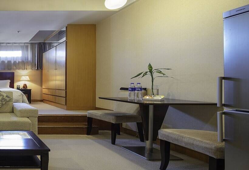 استودیو اجرایی, Dalian Asia Pacific Service Apartment