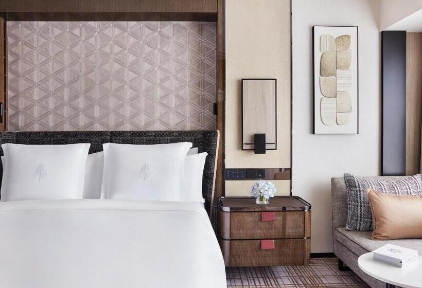 اتاق دلوکس با تخت کینگ و چشم‌انداز, Four Seasons Hotel Hong Kong