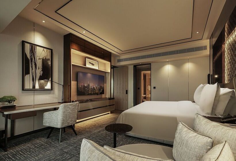سوئیت پریمیوم, Four Seasons Hotel Hong Kong