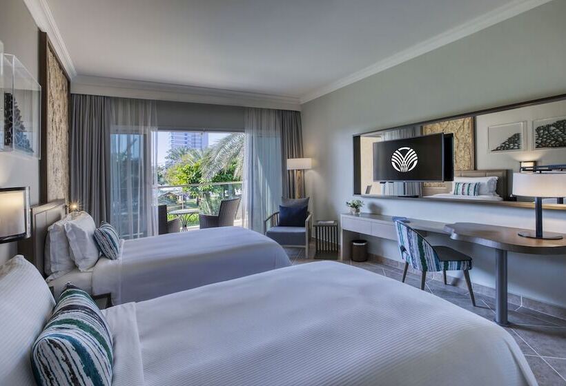 Номер Стандарт с Балконом Вид на Сад, Fujairah Rotana Resort & Spa   Al Aqah Beach