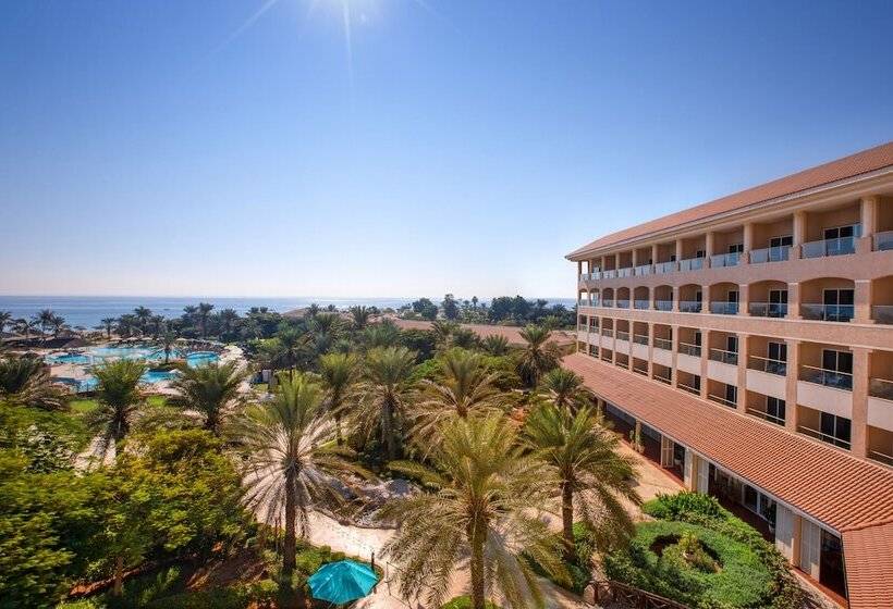 Номер Стандарт, Fujairah Rotana Resort & Spa   Al Aqah Beach
