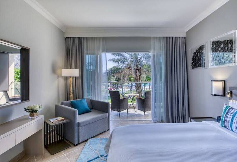 Люкс Вид на Сад, Fujairah Rotana Resort & Spa   Al Aqah Beach