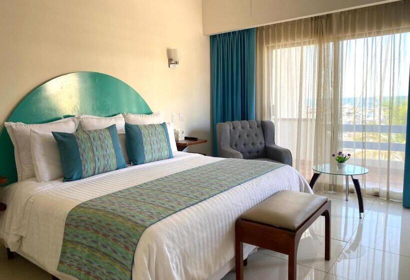 اتاق استاندارد با تخت بزرگ, The Westmarine Waterfront