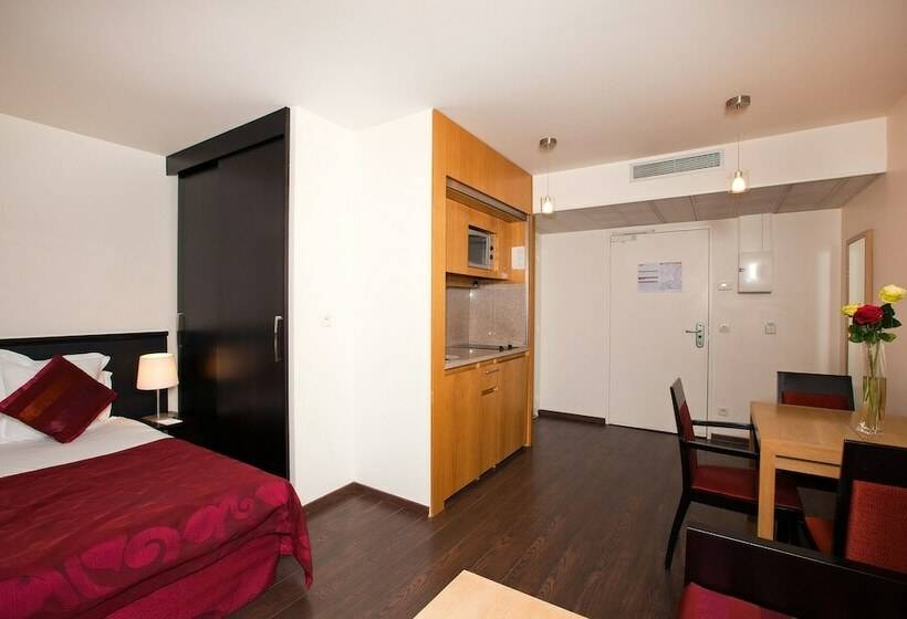 استودیوی استاندارد, Residhome Val D'europe