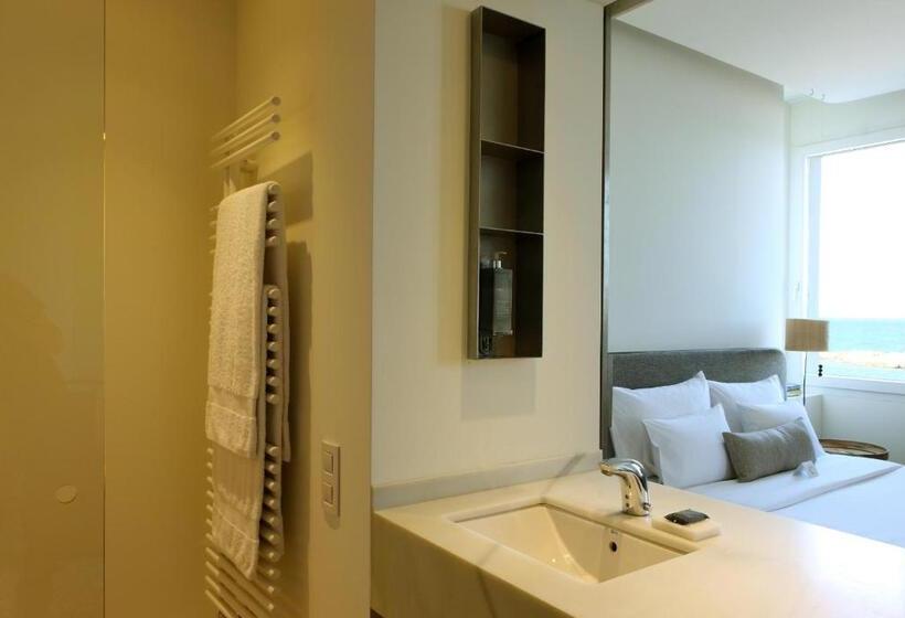 اتاق استاندارد با چشم‌انداز دریا, Hostal Empúries