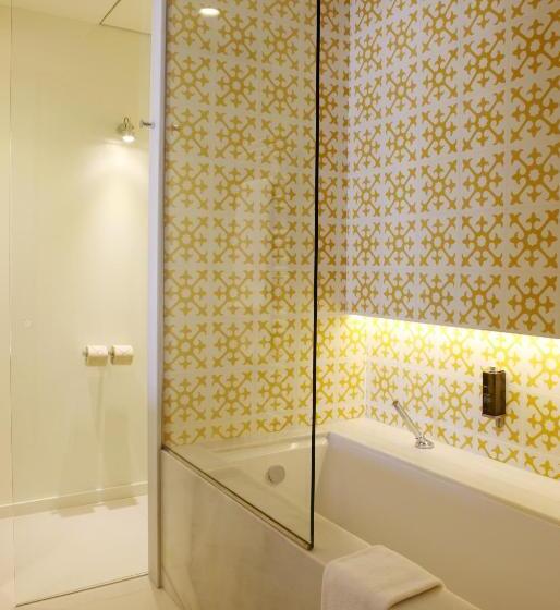 اتاق استاندارد با چشم‌انداز باغ, Hostal Empúries