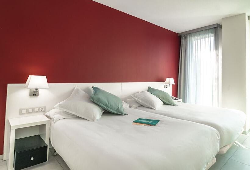 Quarto Quádruplo Estandar, Agora Spa & Resort