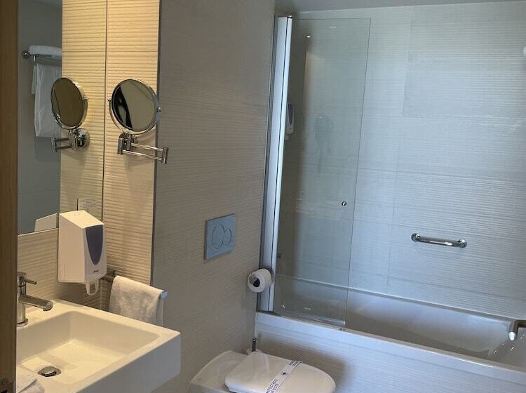 スーペリアトリプルルーム, Agora Spa & Resort
