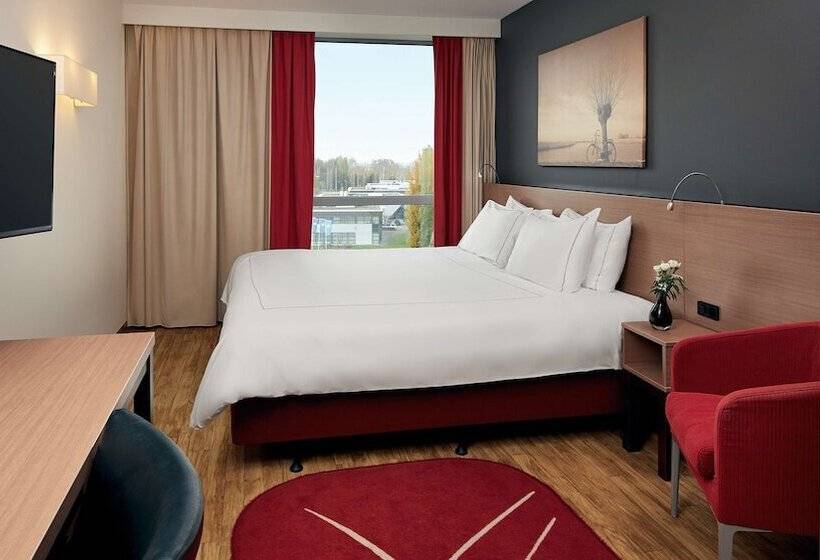 Номер Superior, Park Plaza Amsterdam Airport