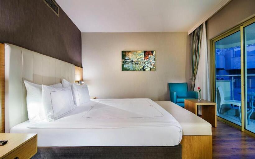 Family Suite, Bellis Deluxe Hotel & Heated For Winter Aqua Park