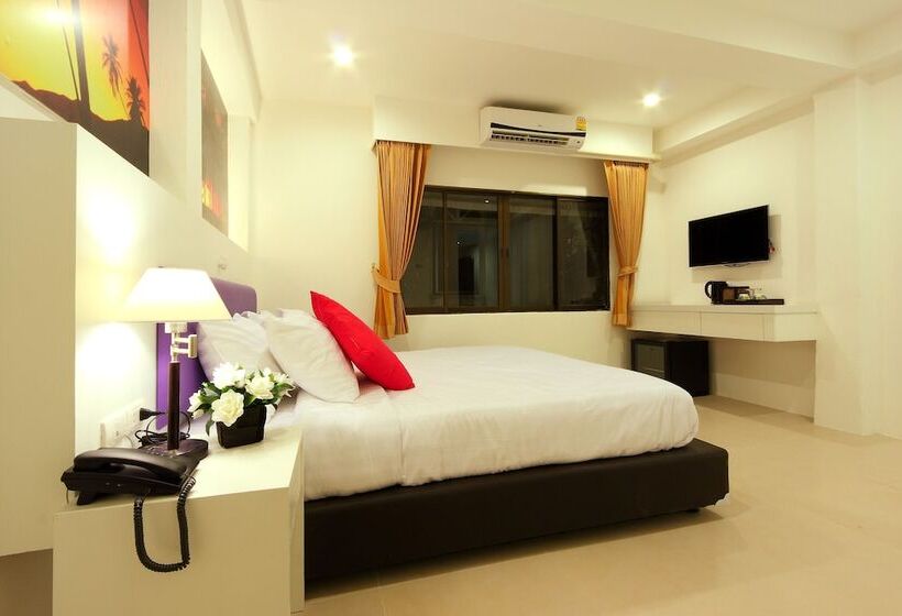 수피리어 룸, Armoni Patong Beach