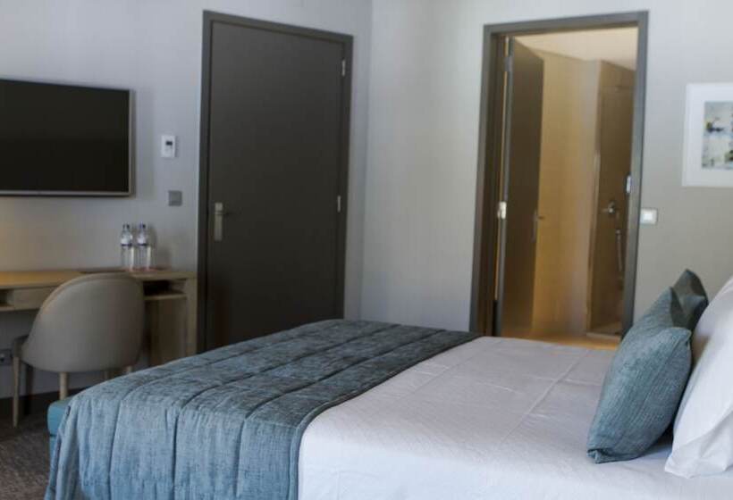 سوئیت با بالکن, Montebelo Girassol Maputo