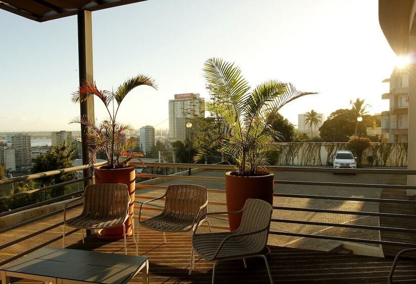 سوئیت با بالکن, Montebelo Girassol Maputo