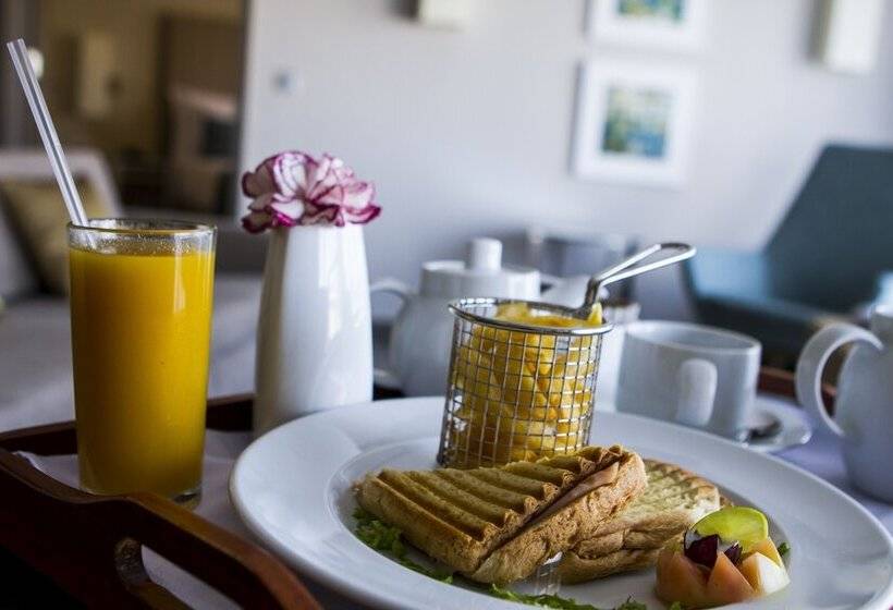 سوئیت با بالکن, Montebelo Girassol Maputo
