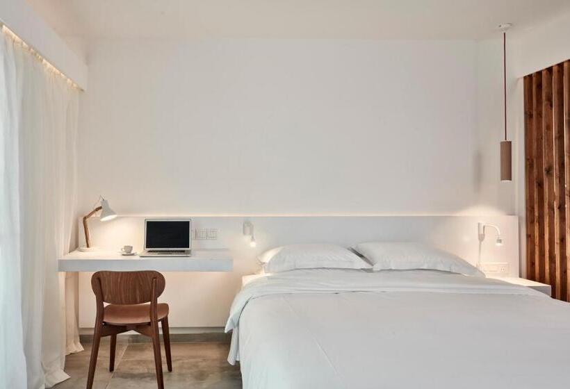 Номер Deluxe, So White Club Resort