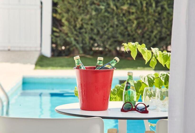 Номер Deluxe, So White Club Resort