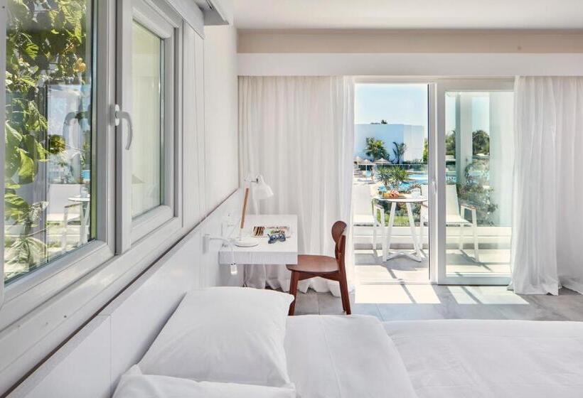 2 Bedroom Suite Pool View, So White Club Resort