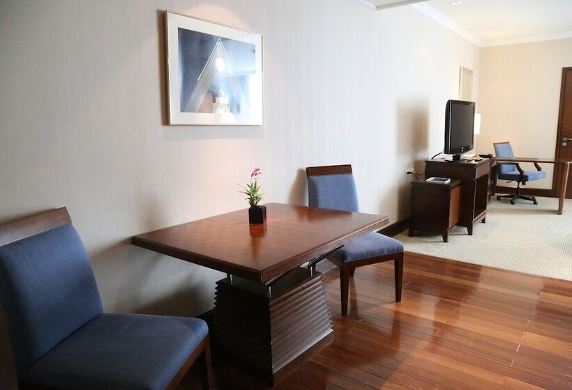 Полулюкс, Novotel Bangkok Suvarnabhumi Airport