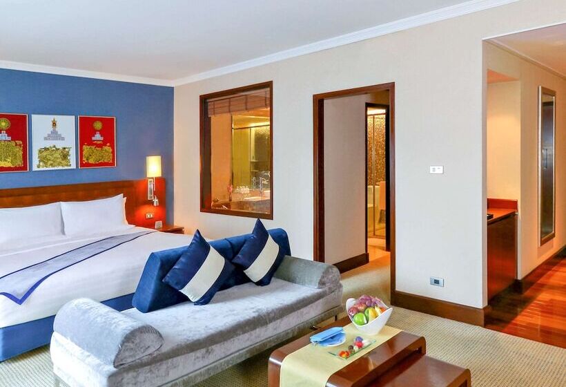 Полулюкс, Novotel Bangkok Suvarnabhumi Airport