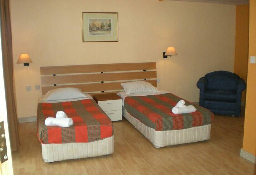 آپارتمان 2 خوابه, Porto Azzurro Aparthotel
