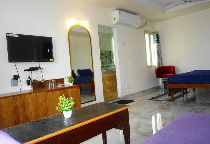 اتاق استاندارد با تخت بزرگ, Hcb