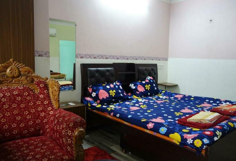 اتاق استاندارد با تخت بزرگ, Hcb