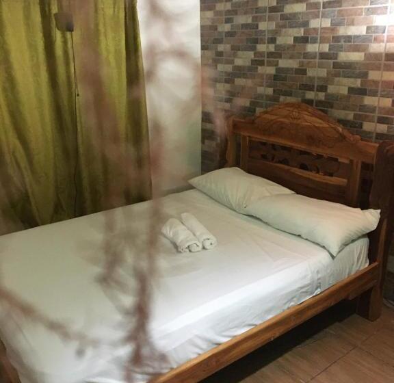 스탠다드 룸, Hostal Los Wichos
