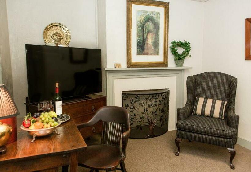 Номер Стандарт, James Buchanan Hotel, Trademark Collection By Wyndham