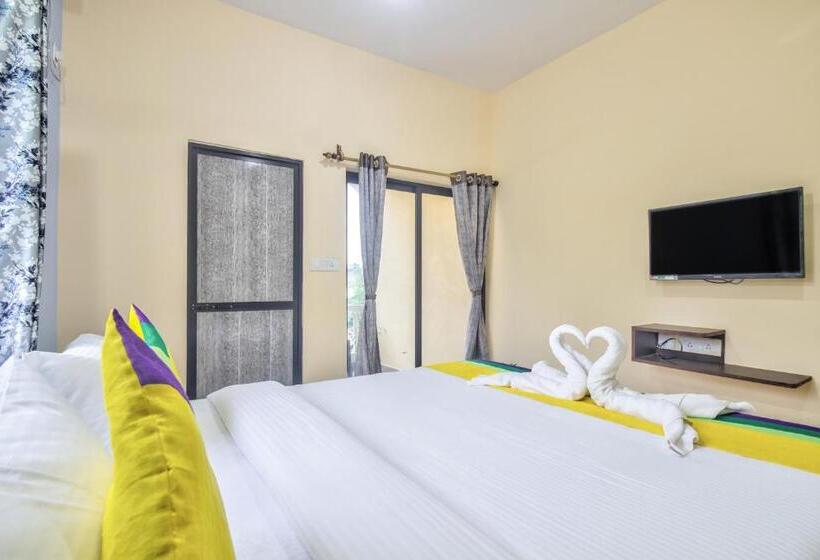 اتاق استاندارد سه تخته با بالکن, Crystal Bay Baga