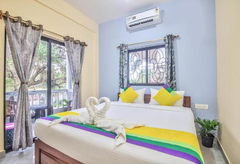 اتاق استاندارد سه تخته با بالکن, Crystal Bay Baga