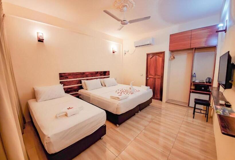 اتاق لوکس, Shoreline Grand