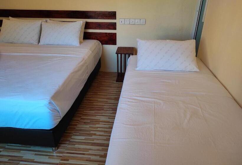 سوییت خانوادگی, Shoreline Grand
