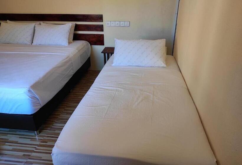 سوییت خانوادگی, Shoreline Grand