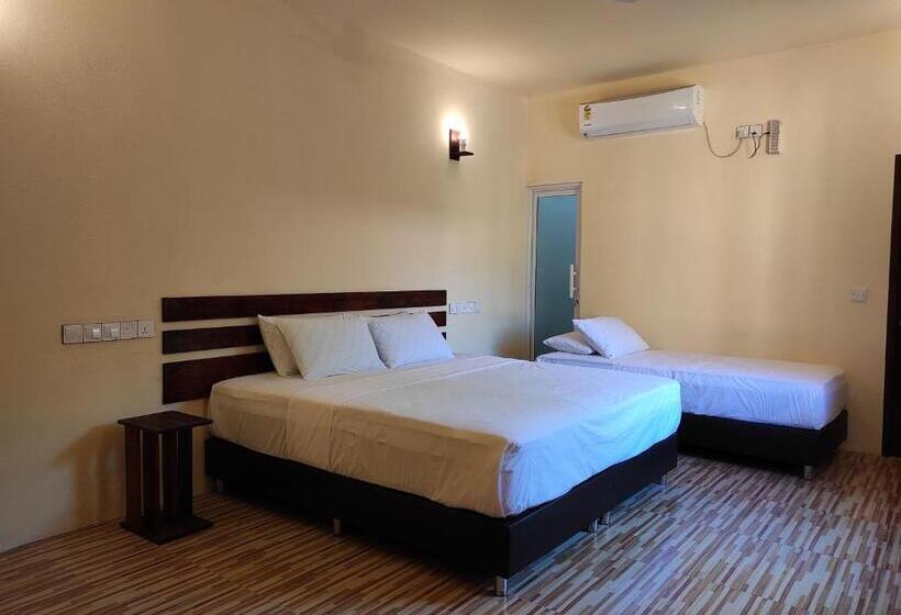 سوییت خانوادگی, Shoreline Grand