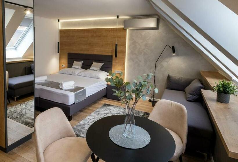 استودیوی استاندارد, Minaret Residence & Relax Pécs