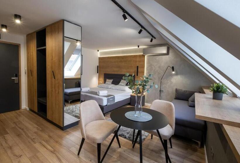 استودیوی استاندارد, Minaret Residence & Relax Pécs
