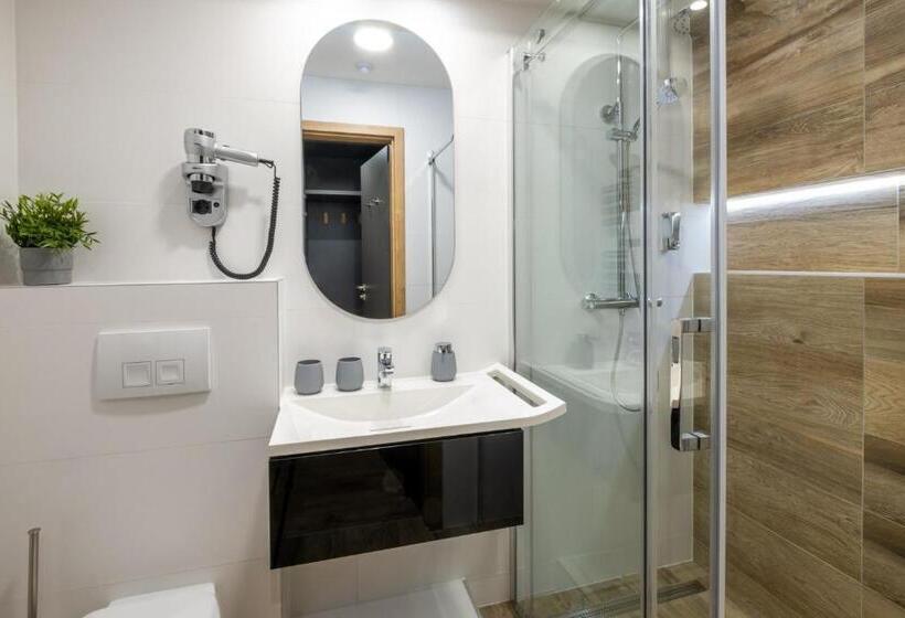 استودیوی لوکس, Minaret Residence & Relax Pécs